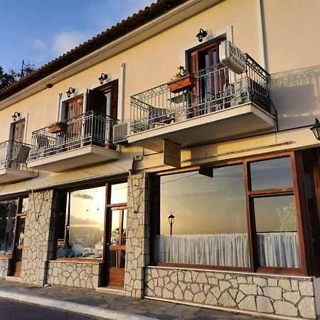 דלפי Sun View Guesthouse מראה חיצוני תמונה