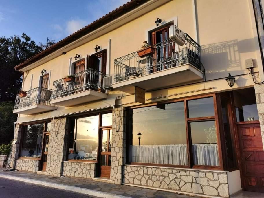 דלפי Sun View Guesthouse מראה חיצוני תמונה