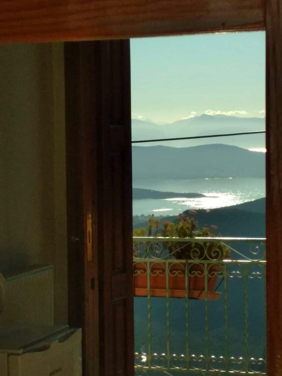 דלפי Sun View Guesthouse מראה חיצוני תמונה