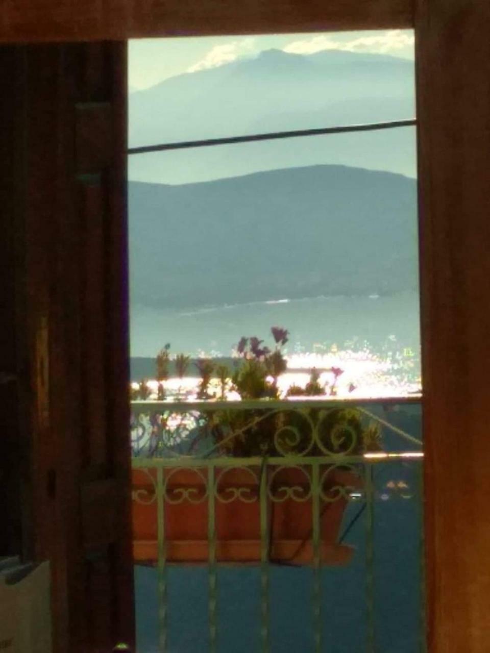 דלפי Sun View Guesthouse מראה חיצוני תמונה